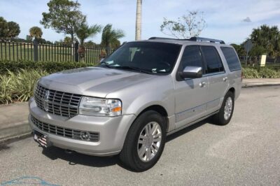 Lincoln Navigator Suv